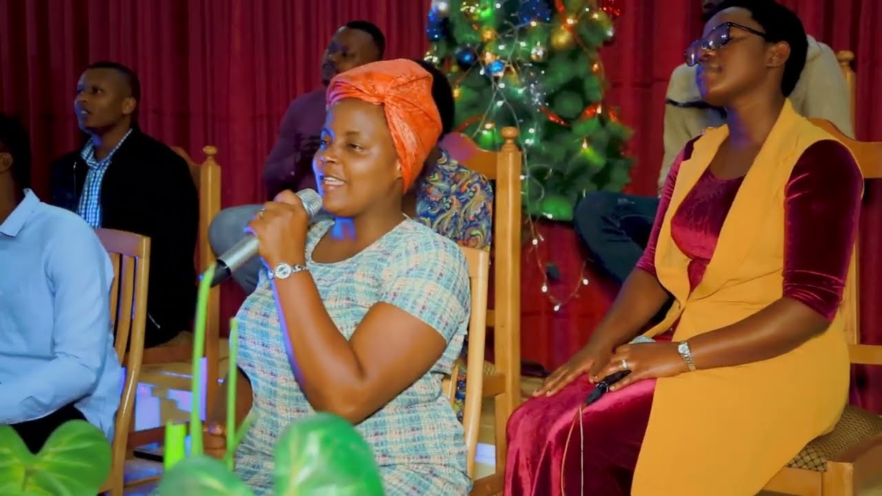 Mwami  Mana Yacu Waraturinze / ISHIMWE NI IRYAWE // Worship and Praise session
