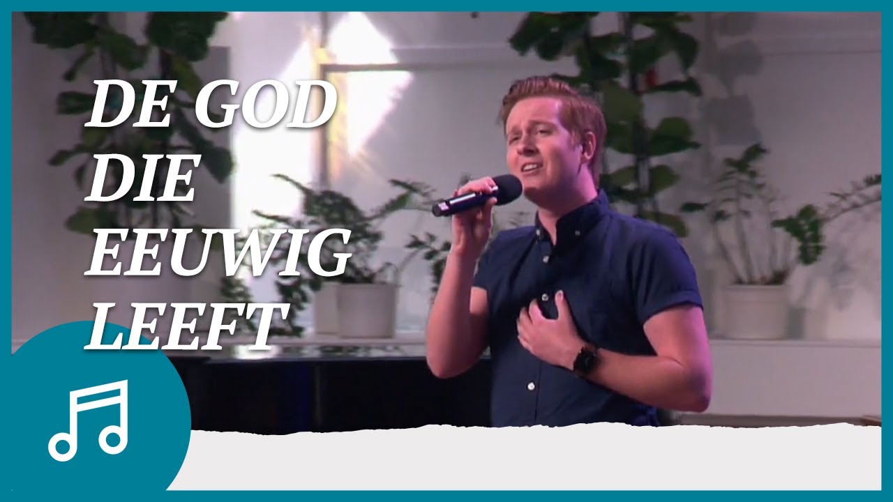 Kevin Rose zingt het welbekende 