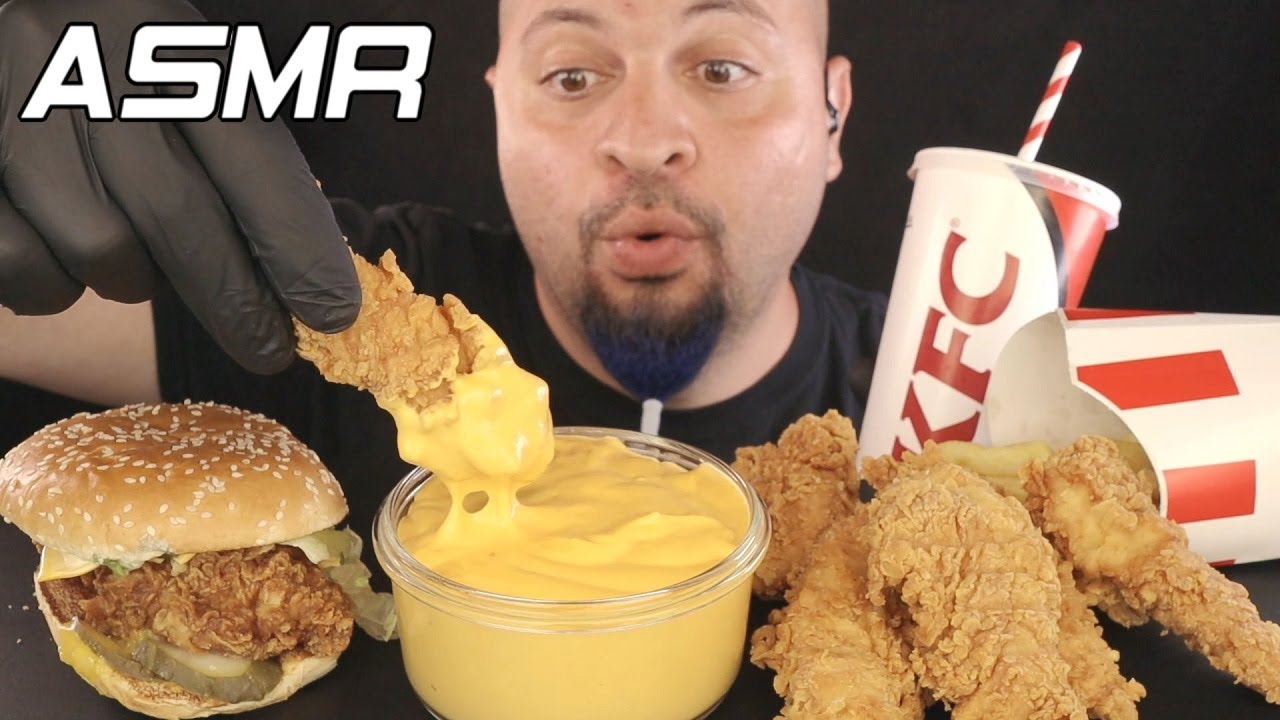 [ASMR] KFC Real Burger & Crispy Strips In Sos De Branza Cheddar (cateva vorbe) MUKBANG 🇷🇴