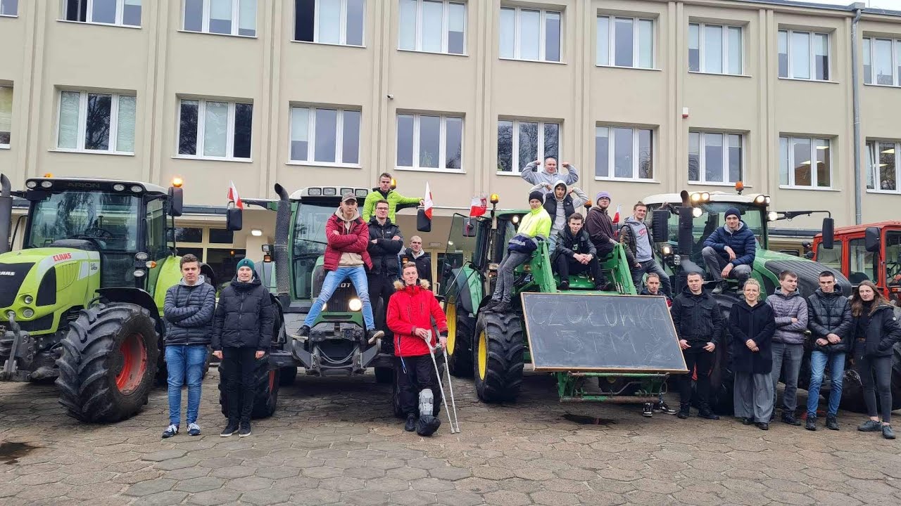Wesele - czołówka studniówkowa 2023/2024. ZSP Golęcin 5TM.