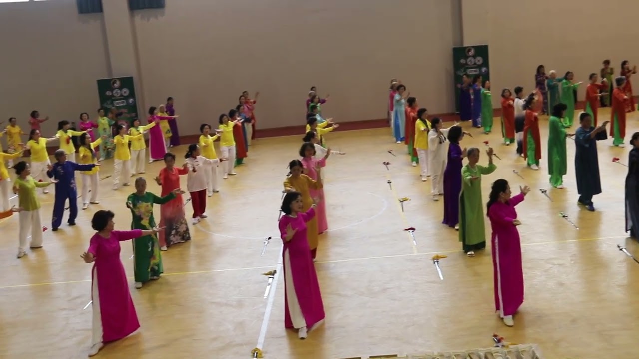 NGŨ BỘ THÁI CỰC ĐÔNG GIA