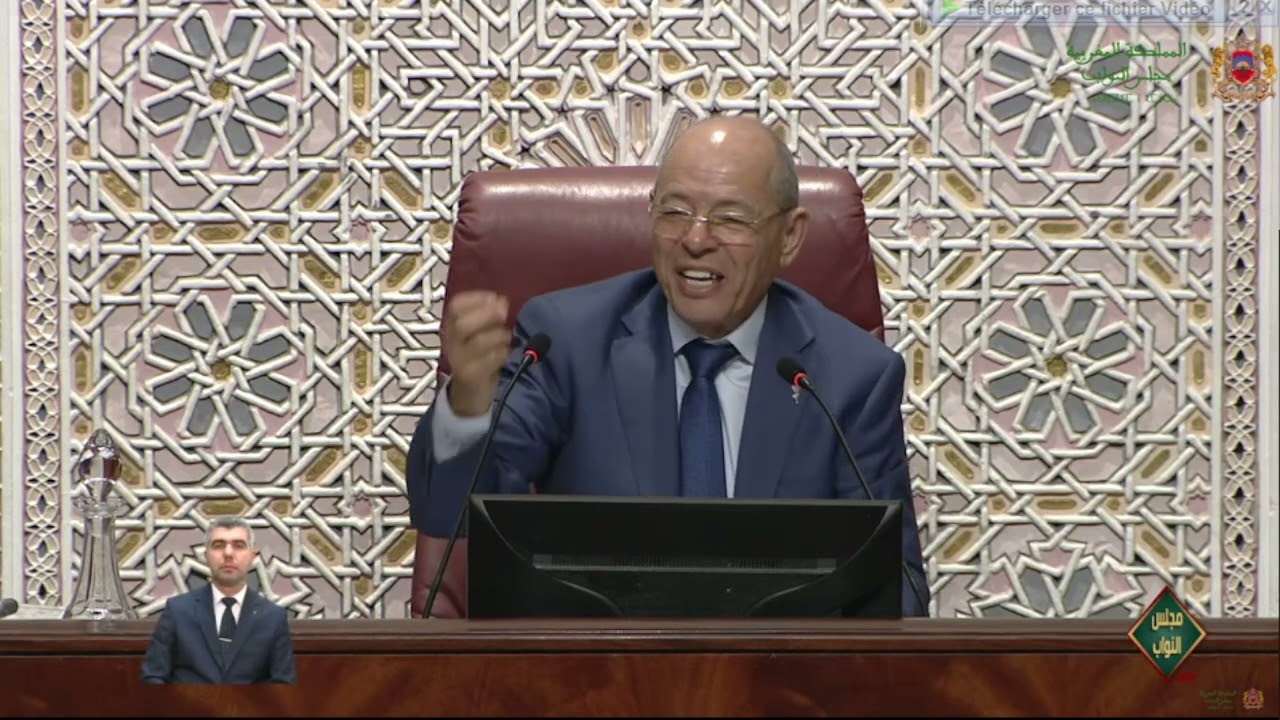 التربية والاخلاق تشعل الجلسة..جدال وتبادل للاتهامات