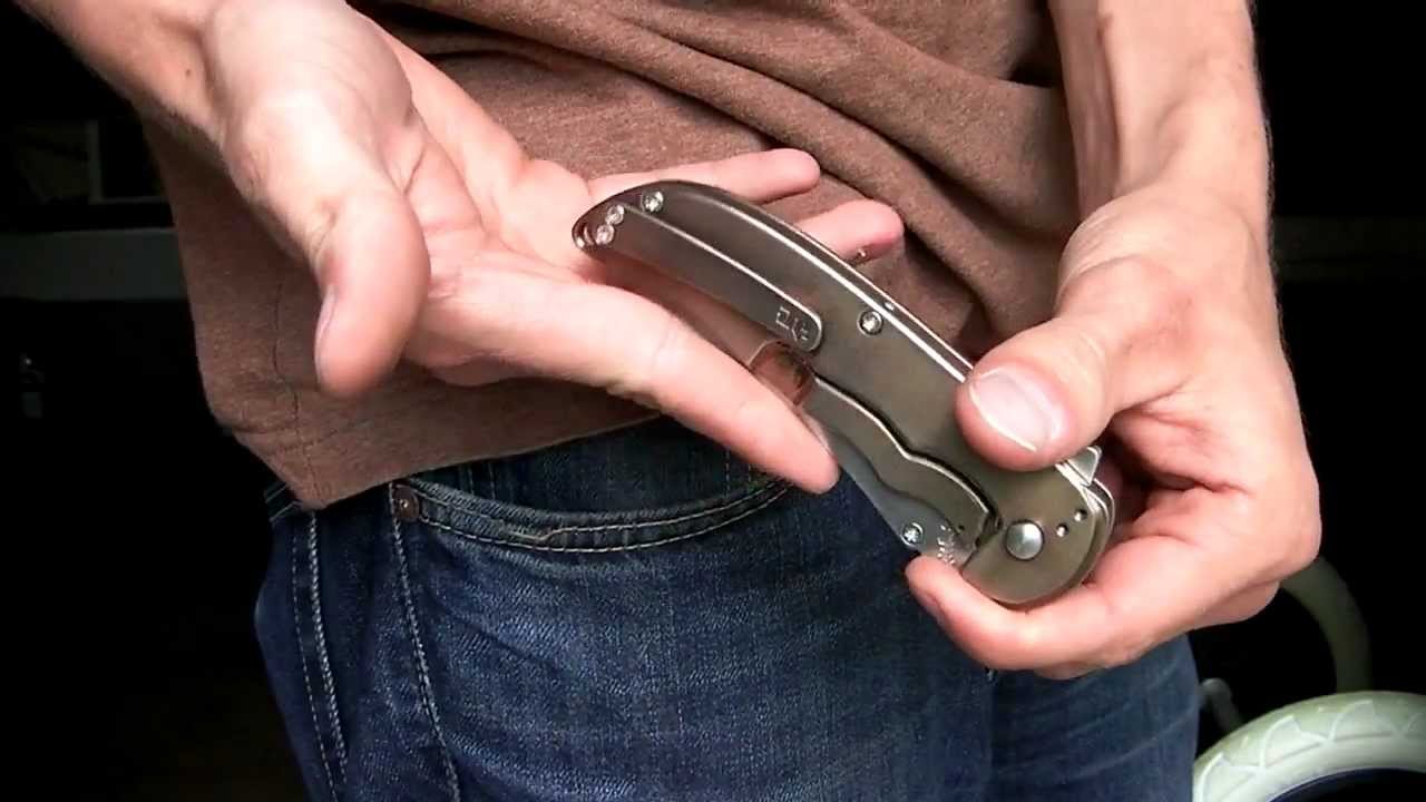 Вторники изготовления ножей. Неделя 33. Снимки крупным планом и примерка вещей.