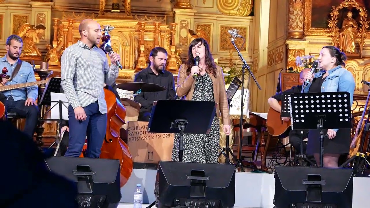 Nola Bizi Hala Kanta - Hiruri