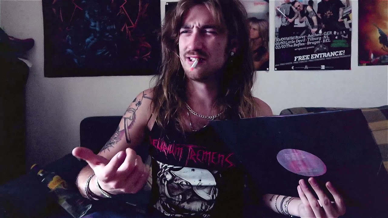 EVIL INVADERS - Feed Me Violence (Vinyl Unboxing) | Napalm Records