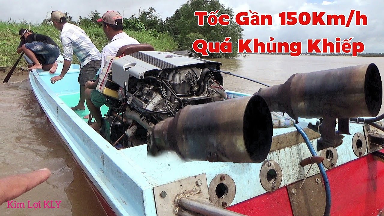 Máy Toyota V8 đặc xuống võ lãi đua,chạy tốc độ gần 150km/h