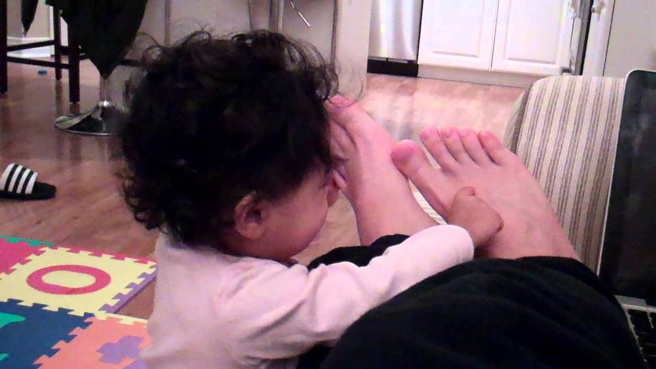 Playing Before Bedtime & Daddy's Feet