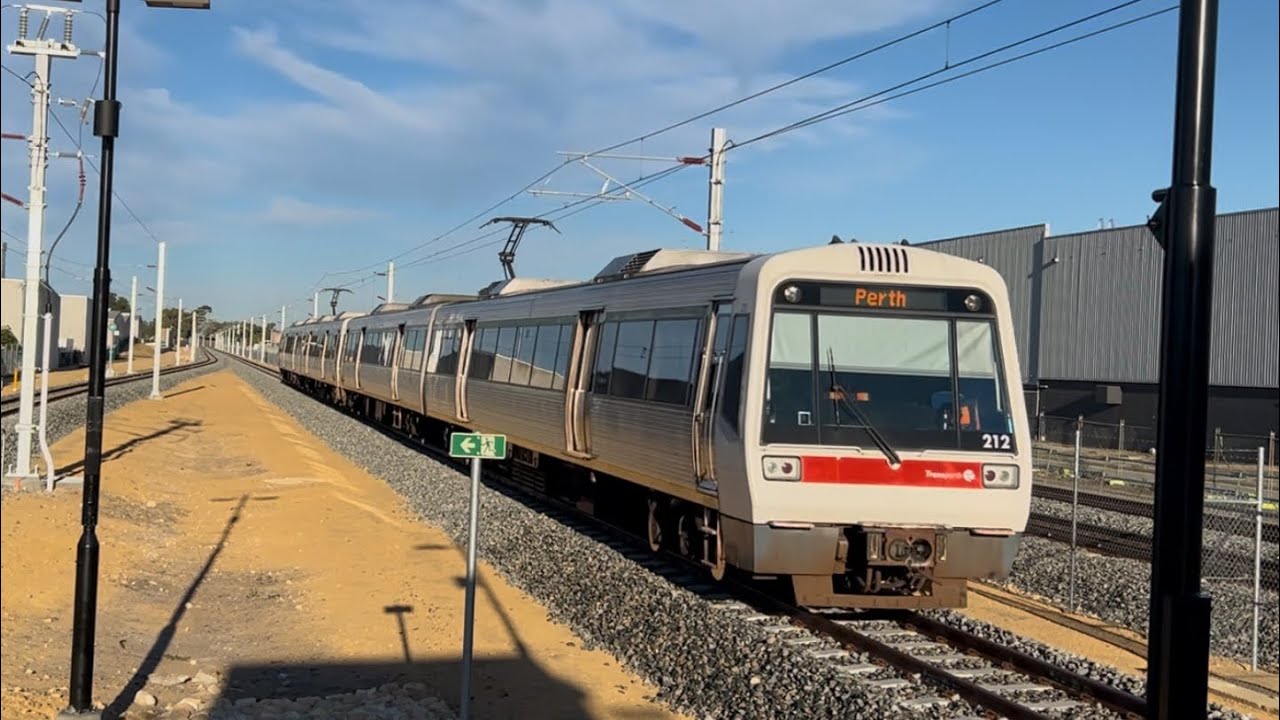 Transperth Trains at Nicholson Road Station