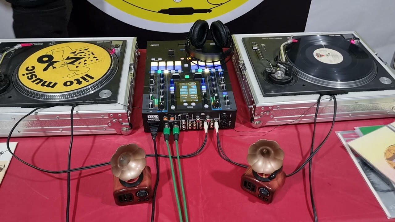 mezclas 80 s con discos de vinilo
