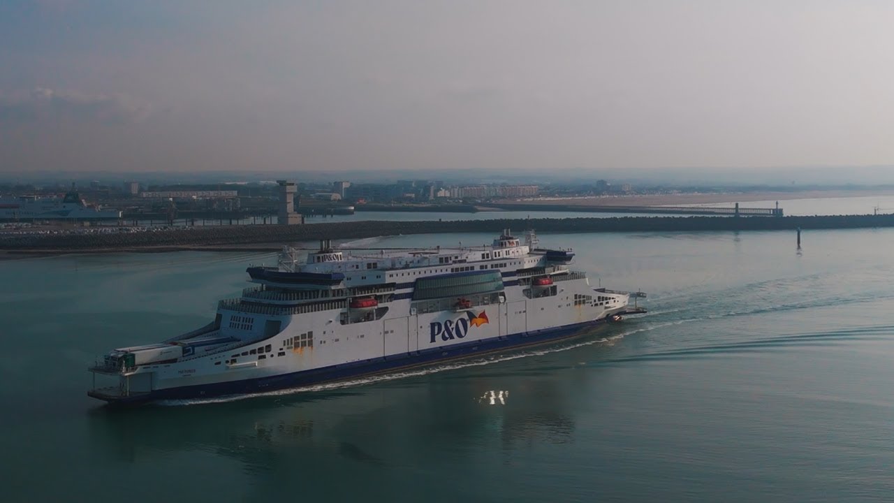 Ferry P&O Pioneer Arriving in Calais | 17-8-2024