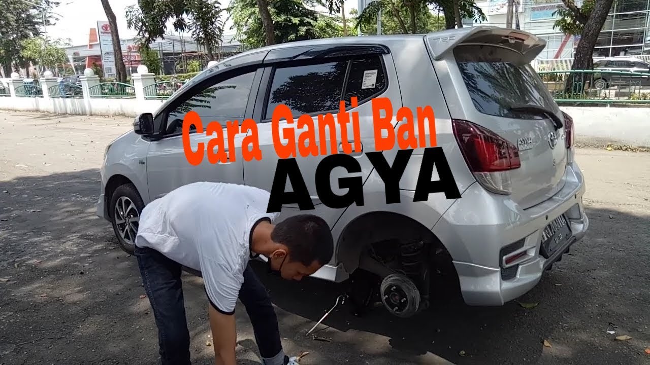 Cara mengganti ban cadangan | menurunkan | mendongkrak | membuka ban serep Agya | Ayla