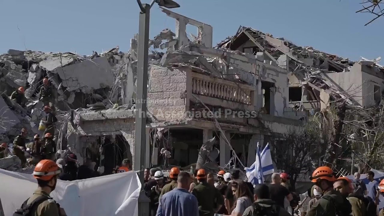 Homes in Rishon Lezion heavily damaged in Iranian strikes on central Israel