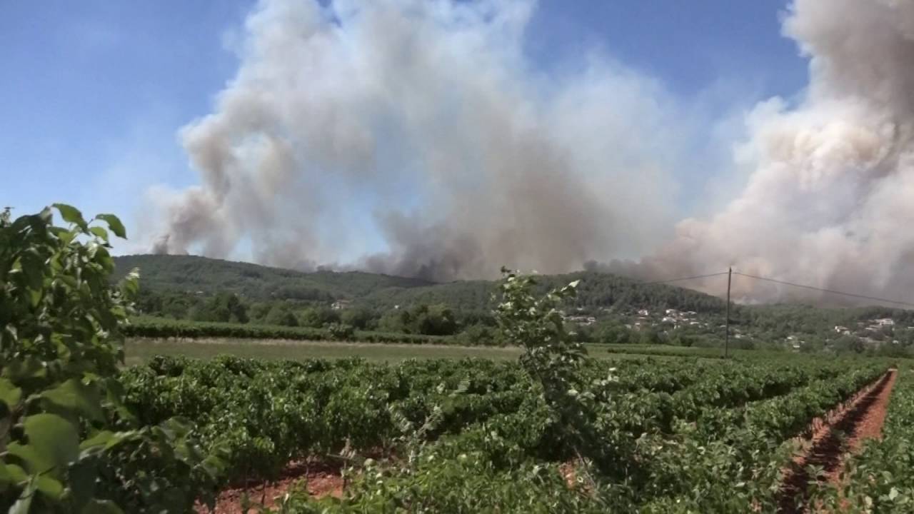 Incendie dans le var LC VIDEO