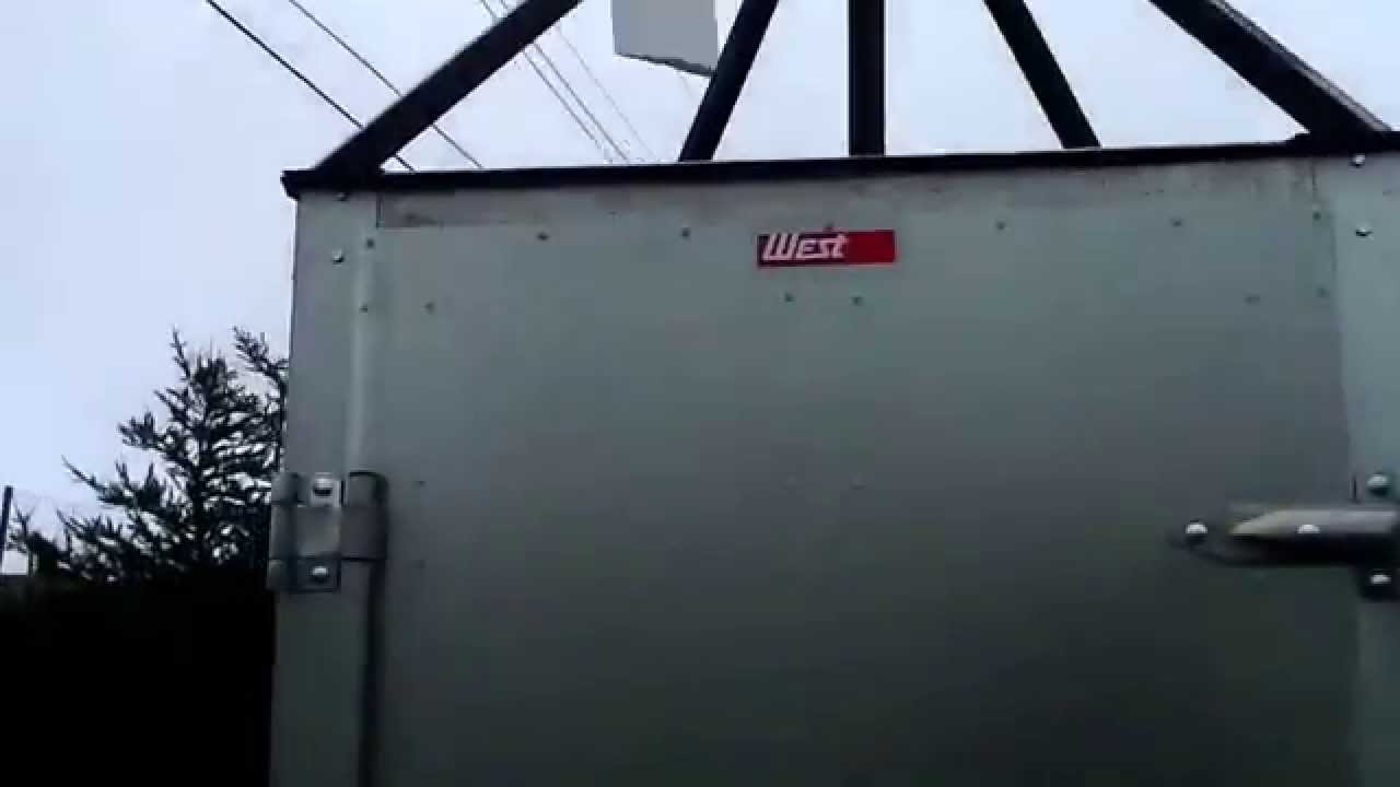Darrieus wind turbine 1kw system. Test run 1