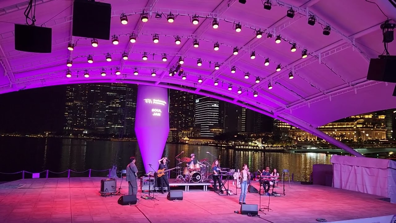 Panik Records @ Esplanade: rhyu's It's Fine and Melt