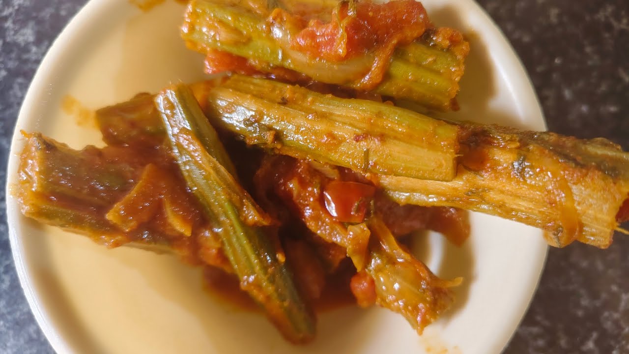 Assalamualaikum#aj my banai hon munge ki phali sabzi easy recipe #food 👍
