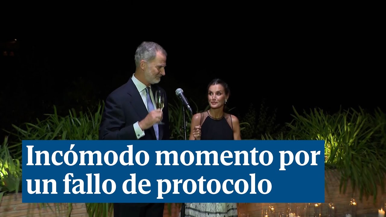 El incómodo 'no brindis' de los Reyes en la cena de gala de Granada