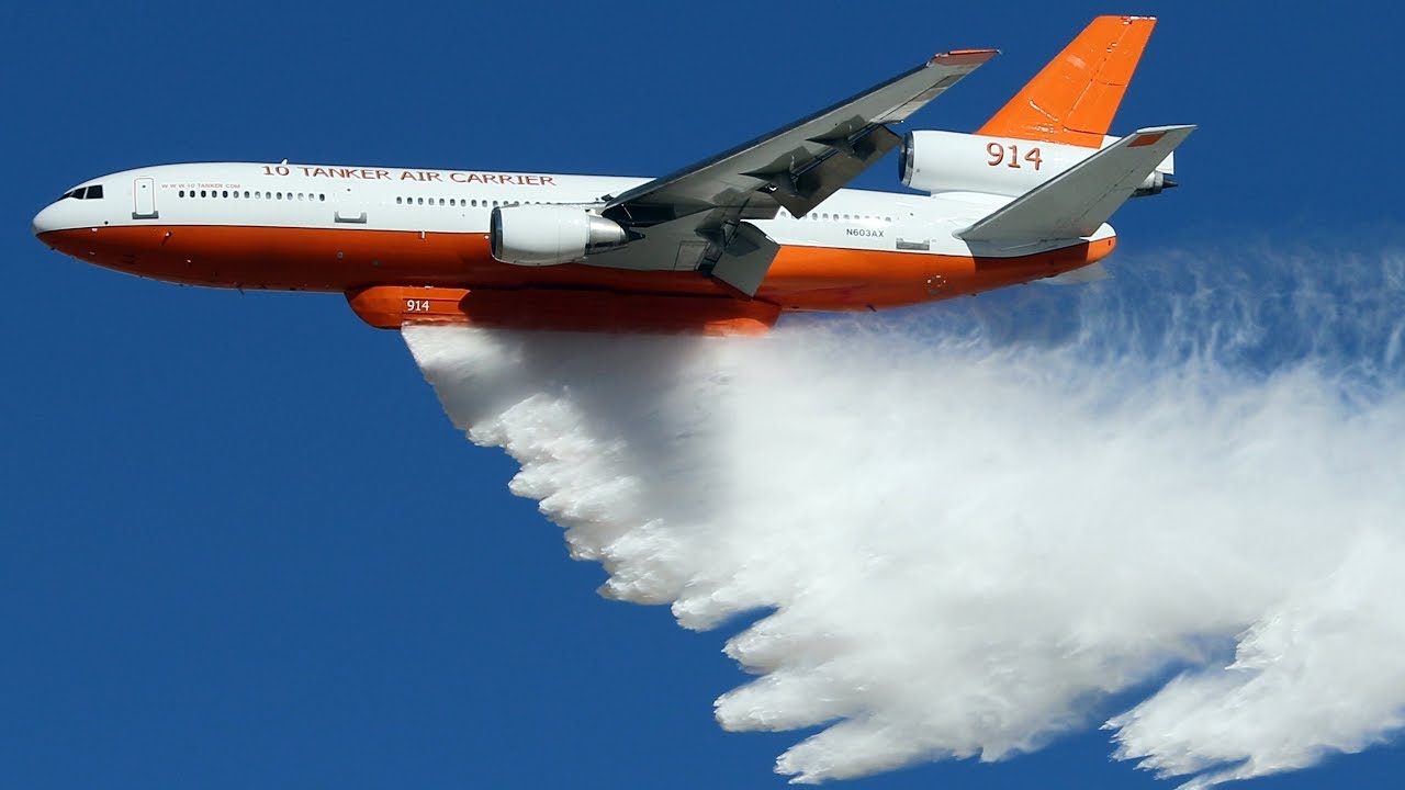 DC-10 Air Tanker drop test at General Fox Airport