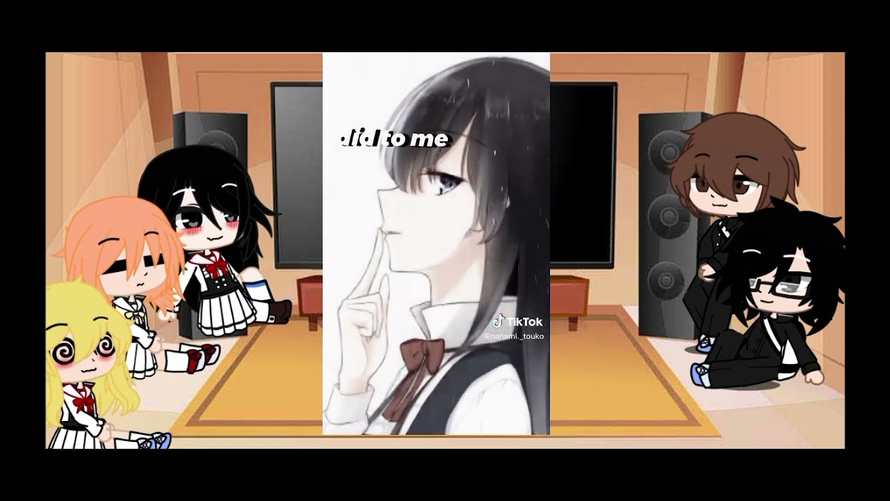 Bloom into you react to theme selfs