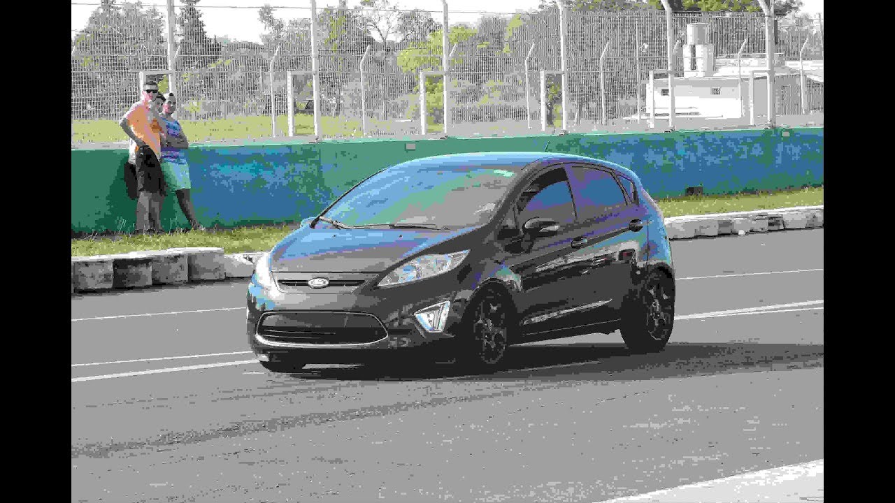 Ford Fiesta - Track day (On board)