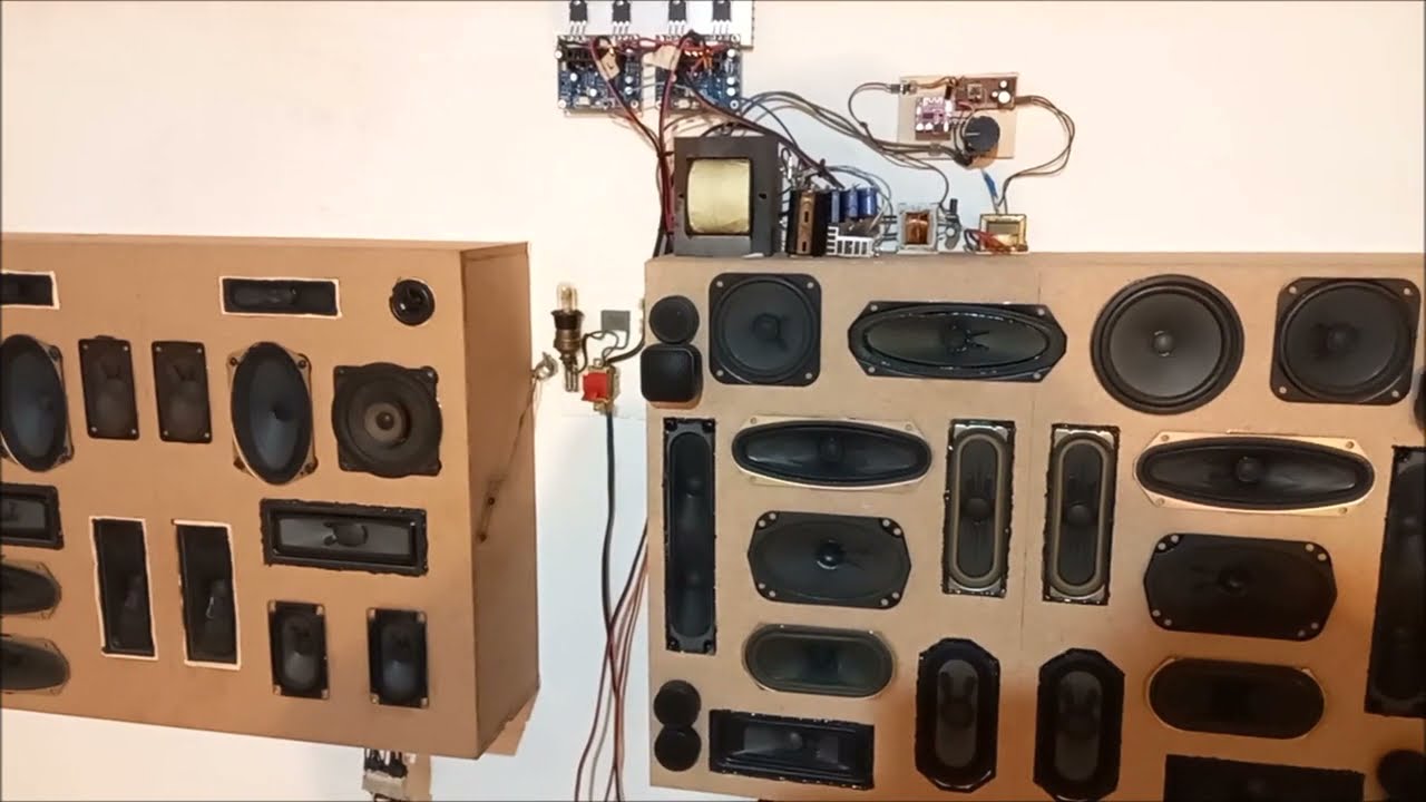 Impianto Audio Frankenstein Artigianale Con 46 Altoparlanti (quasi tutti TV) 100+100W RMS