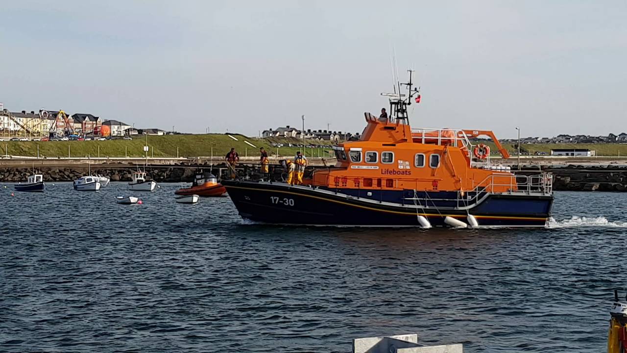 Portrush RNLI Lifeboat 17-30 16/8/2016 Part 2