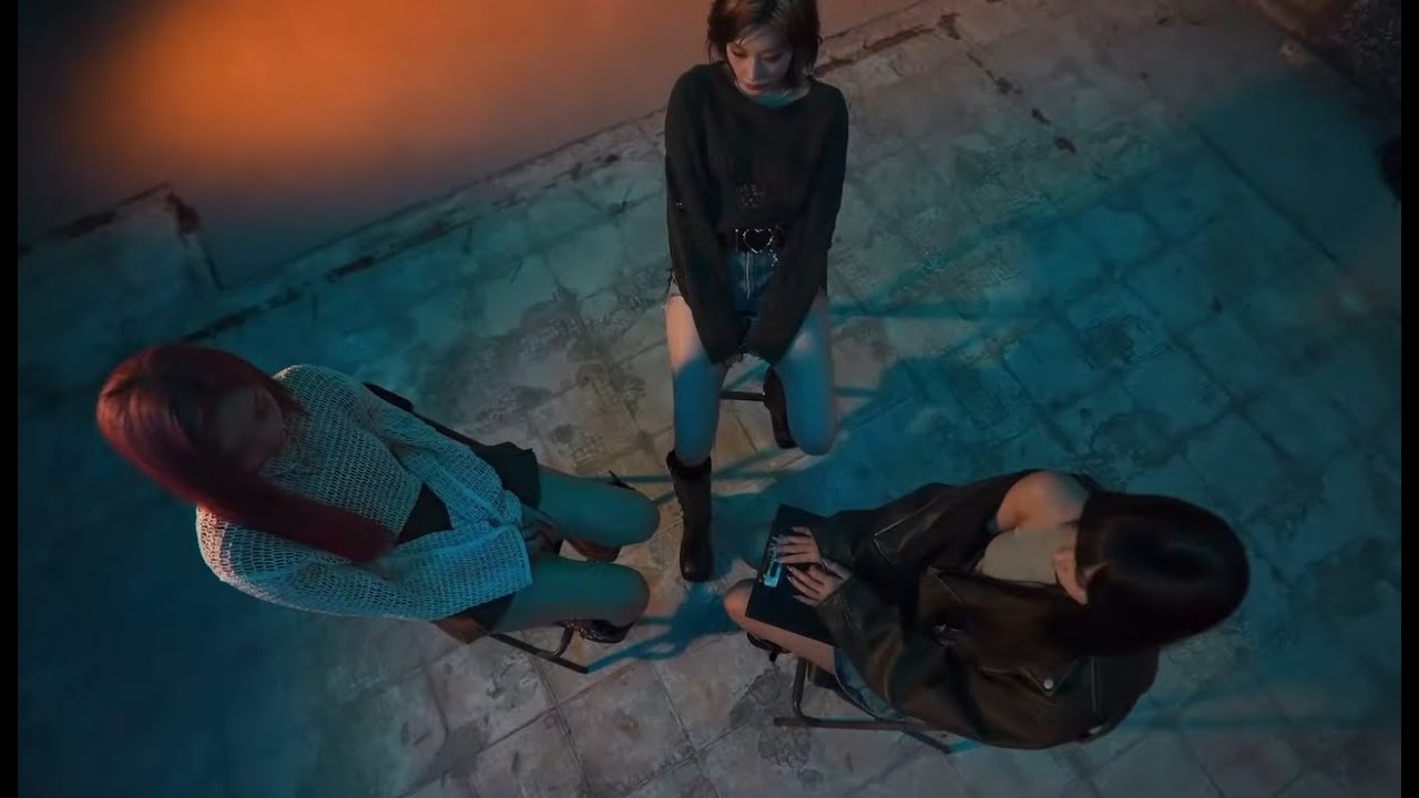 Dita, Jinny, Minji [SECRET NUMBER] - Love Bye MV