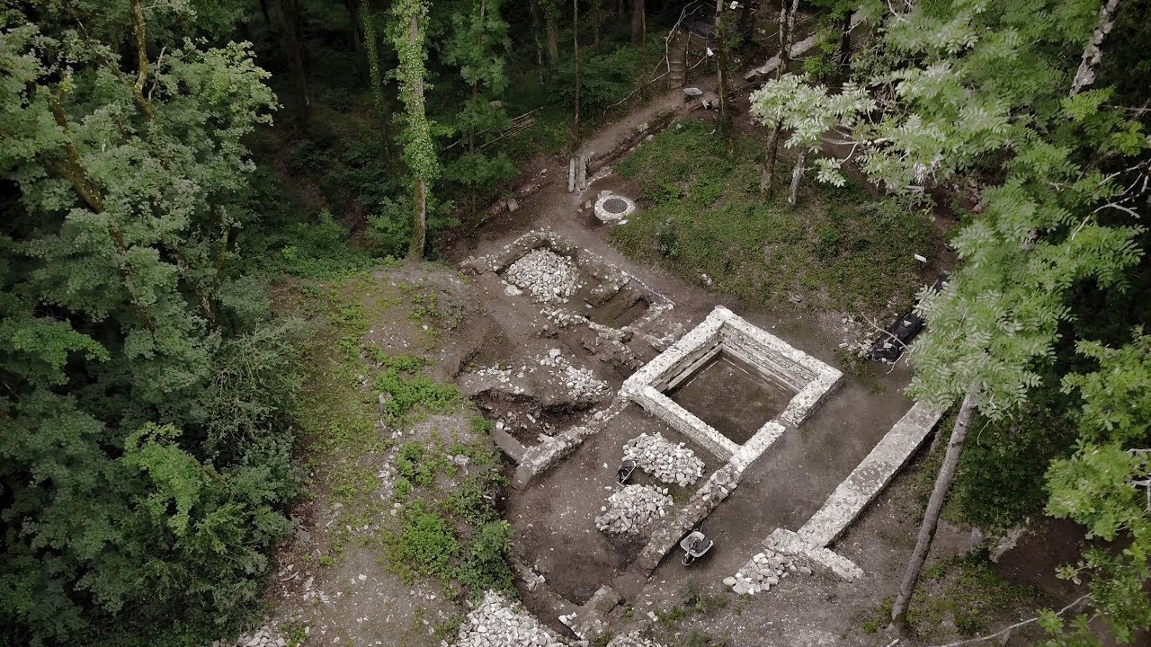 Villa Brachaud, Villa Antone : des bâtisses gallo-romaines de rêve