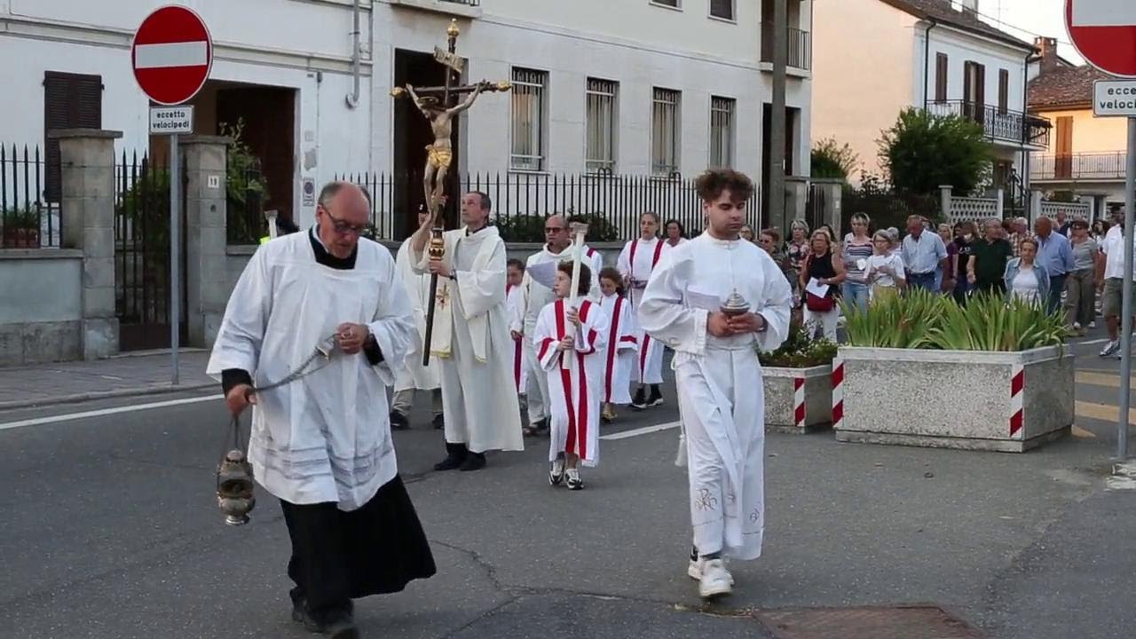 A Pieve del Cairo la processione per la pioggia: è la quinta volta in due secoli