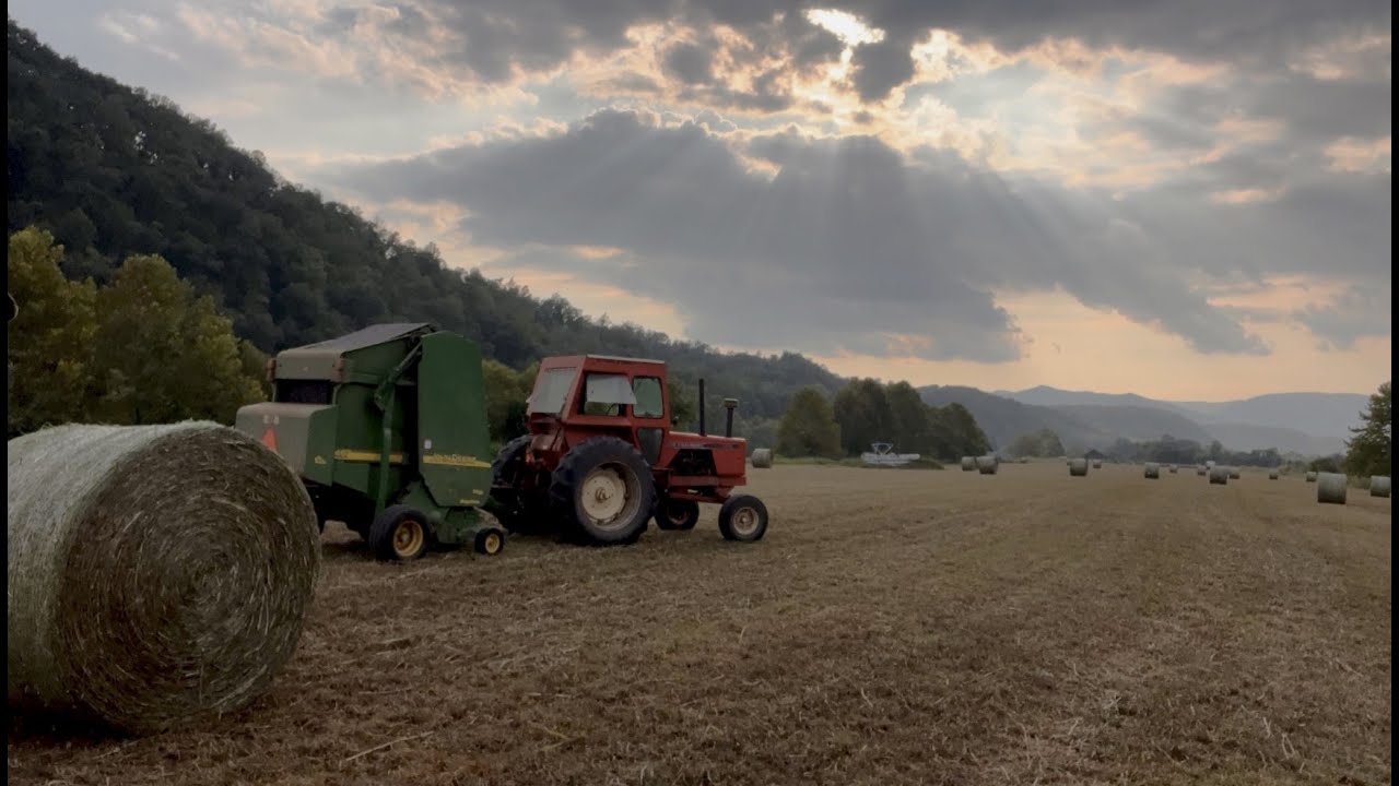 1974 Allis Chalmers 200 baling Johnson Grass