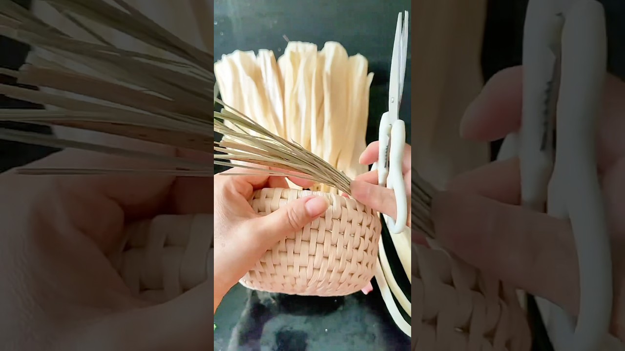 Corn Husk Weaving，The Warmth and Ingenuity of Handicrafts.