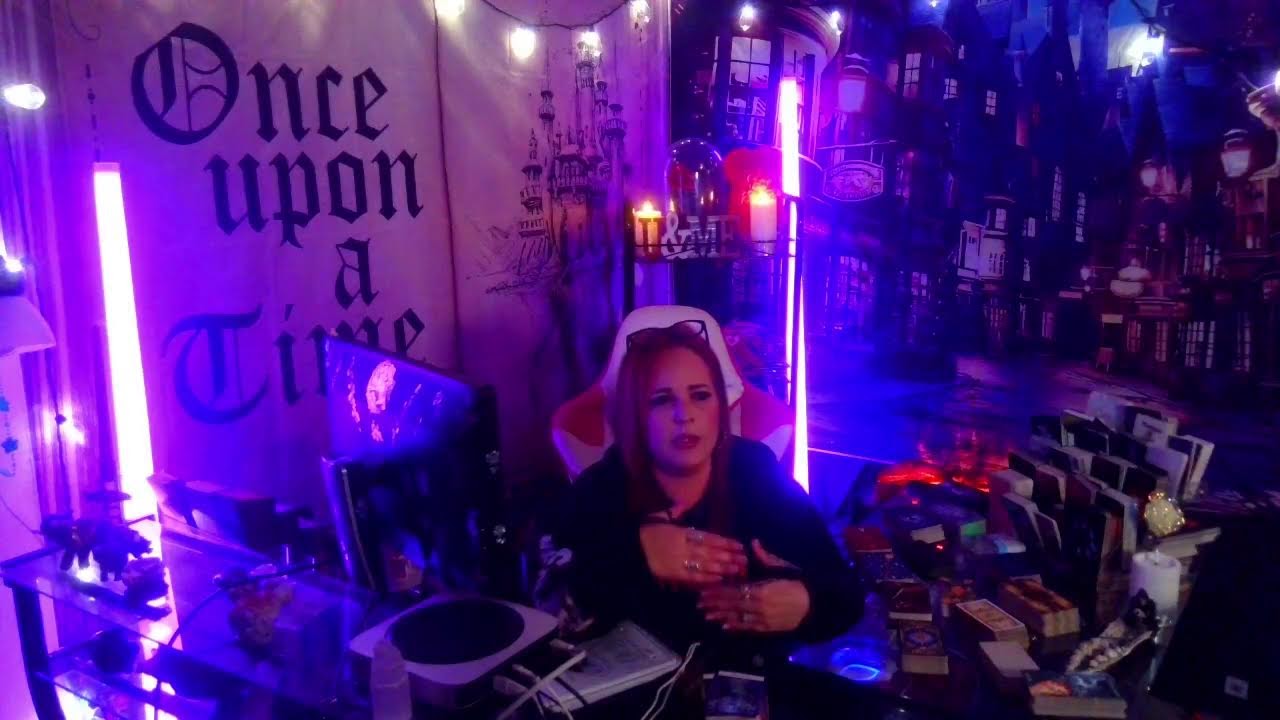 Live Free Tarot Readings and chill!!!!!