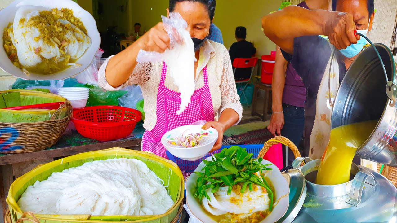 Most Popular Cambodian Food -  Khmer Rice Noodle With Fish Gravy - $0.87 For A Bowl