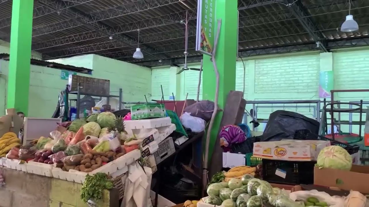 Denuncian contaminación de mercado en Anamorós