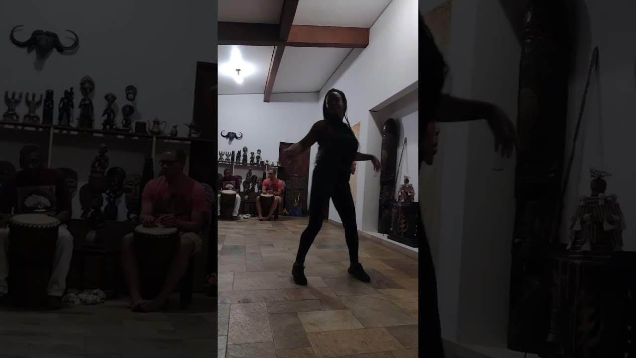 Andyara Ensaio/Dança Negra Contemporânea 