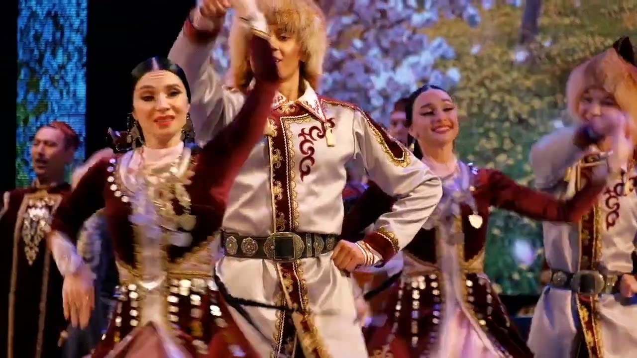 У Шатра - Ансамбль песни и танца 