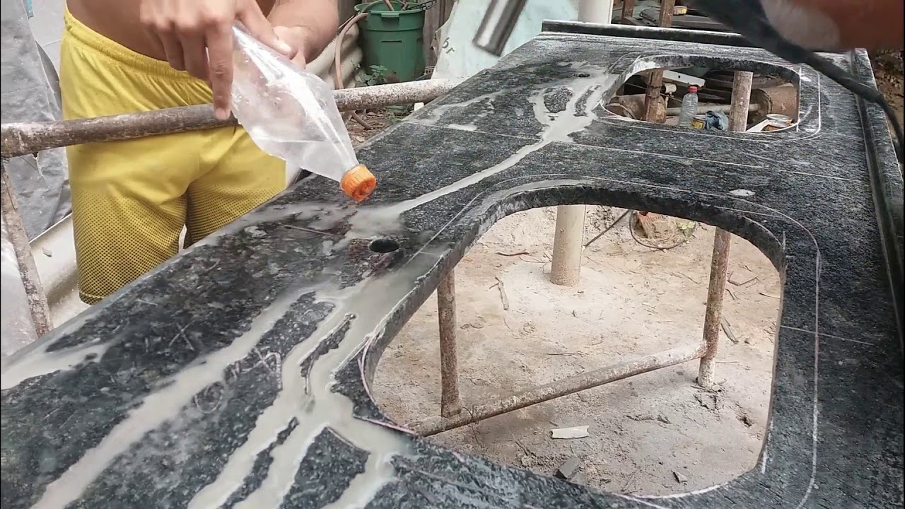 FABRICAÇÃO DE PIA DE MÁRMORE COM DUAS CUBAS NA NG MÁRMORES E GRANITOS.