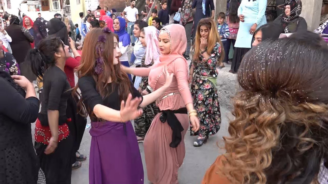 SAFRANBOLU GÜMÜŞ KÜRT MAHALESİ EĞLENCELİ BİR DÜĞÜN WEDDİNG DANCE part 48