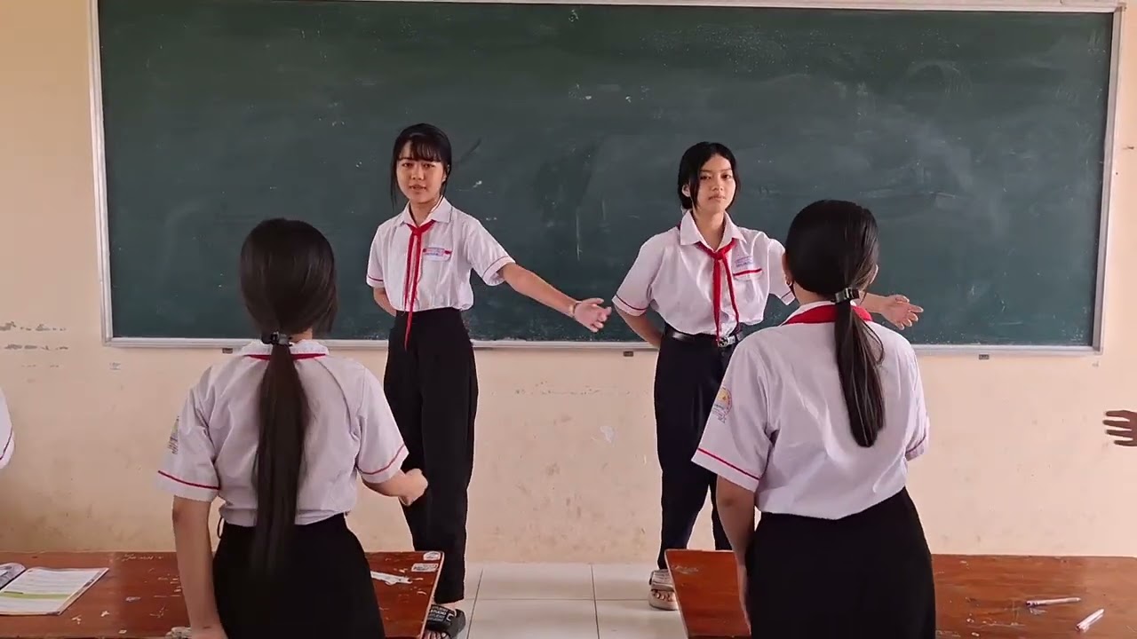 Các em tự sáng tạo biểu diễn bài hát: Mùa xuân cho em_Âm nhạc 7_CTST