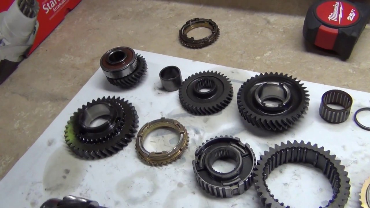 Manual Transmission Scynchro Replace / Rebuild Toyota Corrolla Part 3 Assemble
