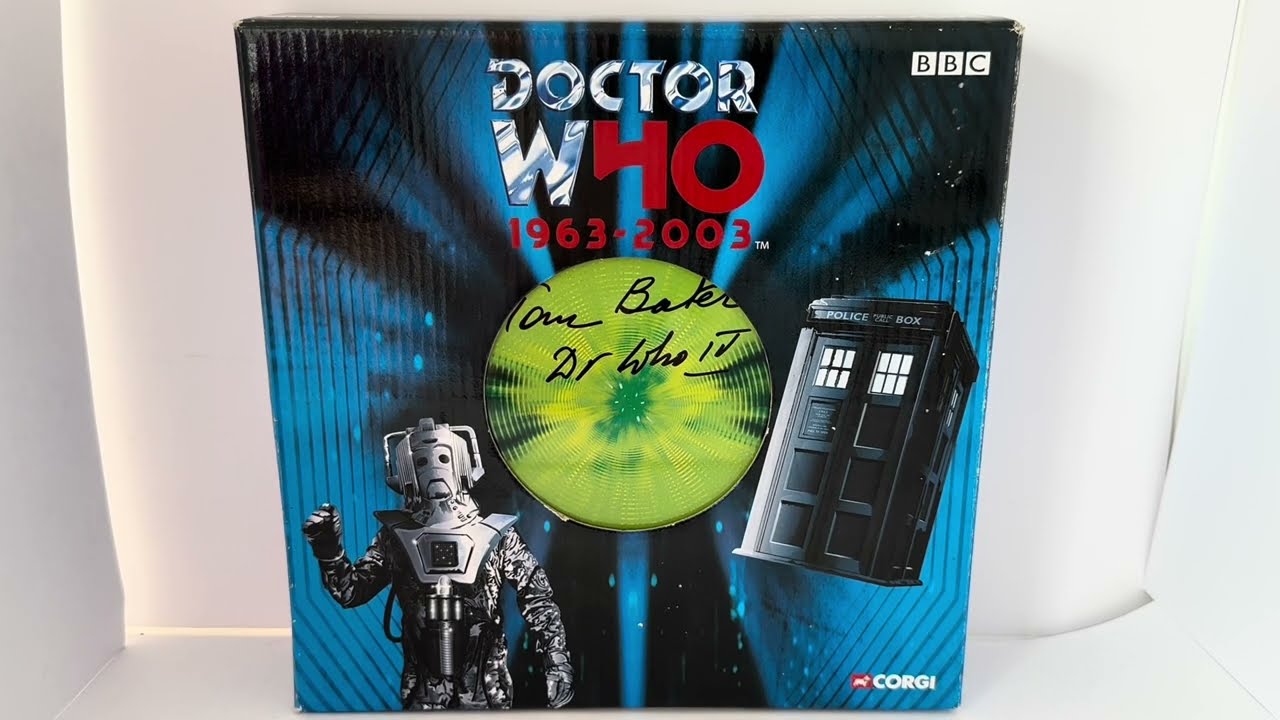 2003 Corgi Doctor Dr Who 40th Anniversary 7 Piece Die-Cast Gift Set Autographed By Tom Baker