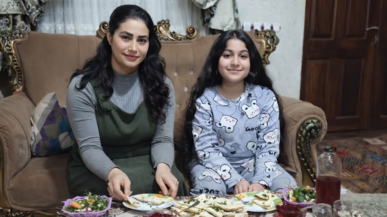 Rural Woman’s Daily Life in Iran: Sour Cherry Jam & Oil-Free Samosa Dinner