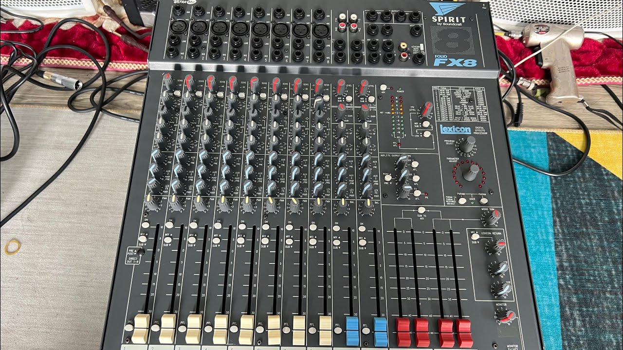Mixer soundcraf spirit fx8 made in England có efects
