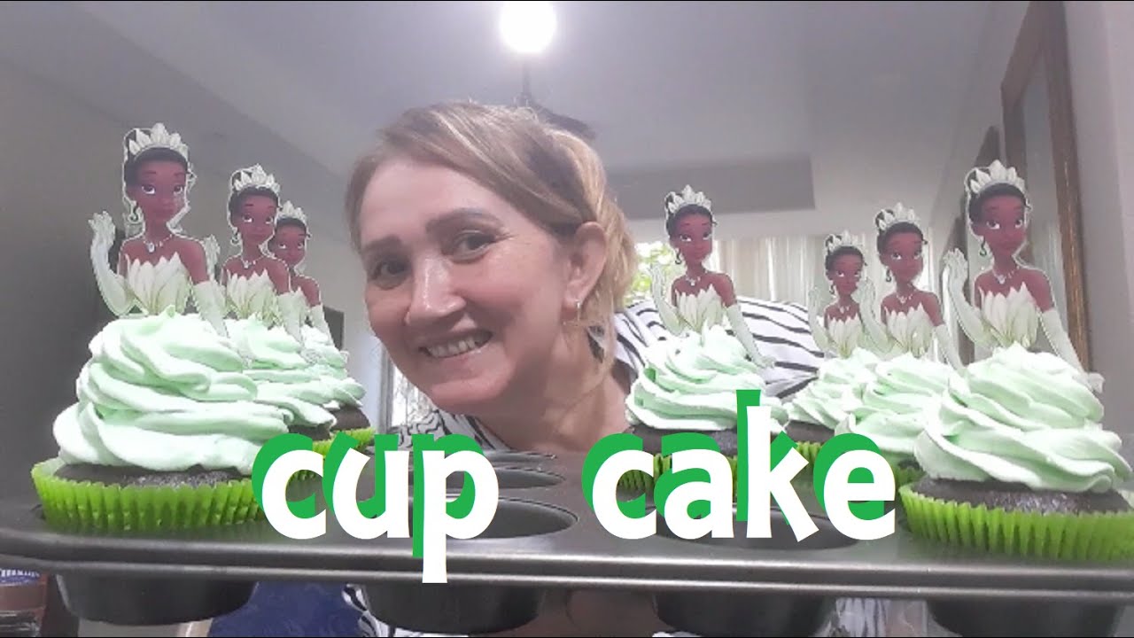 CUPCAKE DE CHOCOLATE  DA PRINCESA TIANA / ANE MACARINI 
