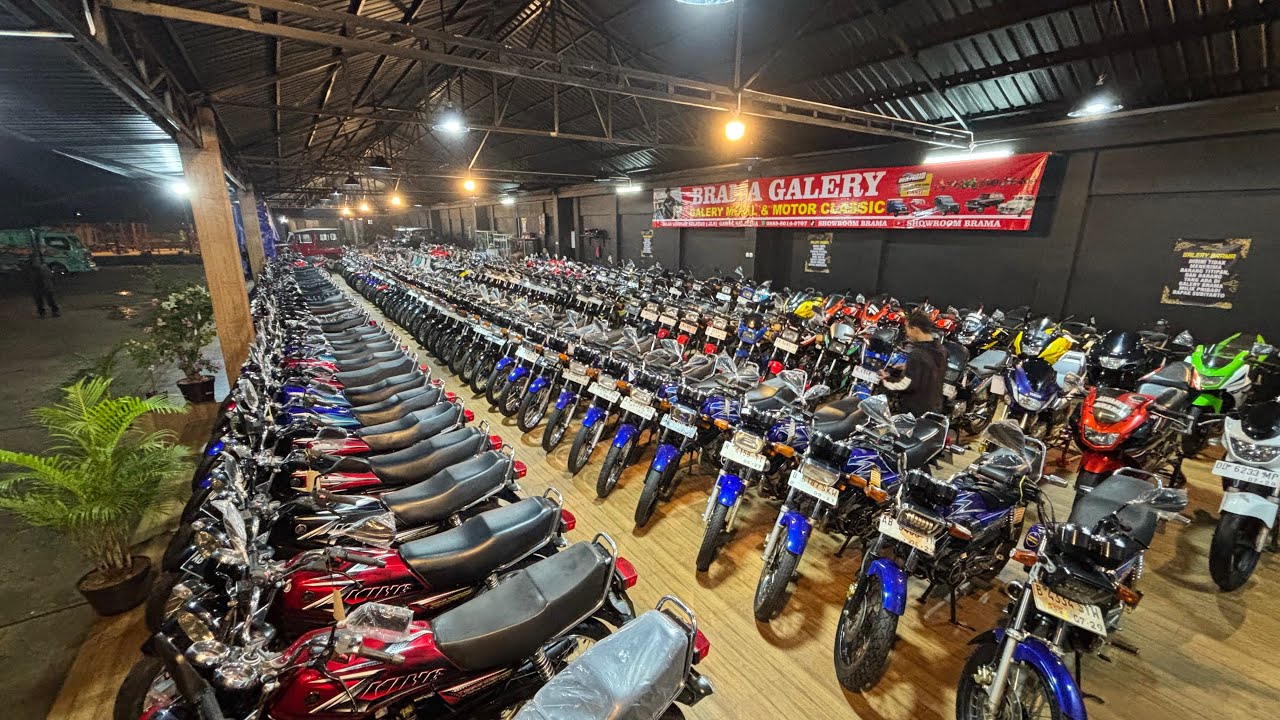 GREBEK SHOWROOM 2 TAK DI SALATIGA 