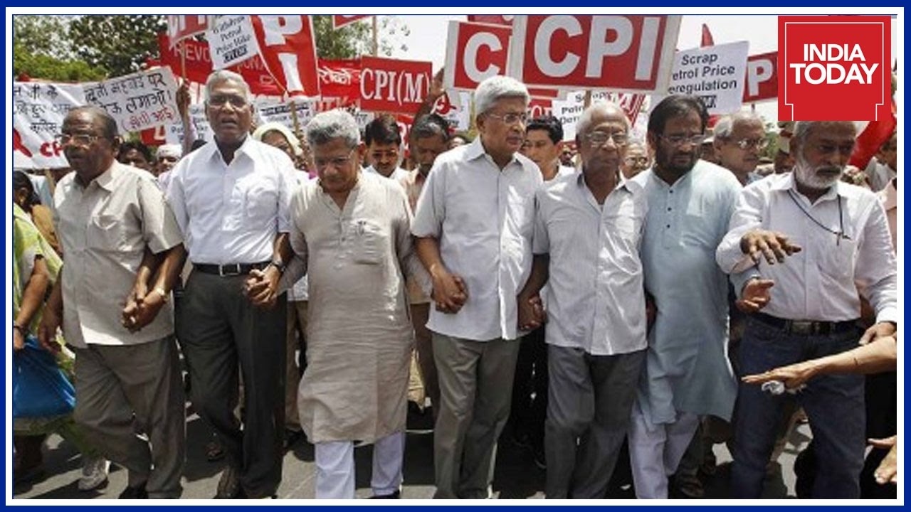 Sitaram Yechury Leads Left Protest March Against Demonetization In Delhi
