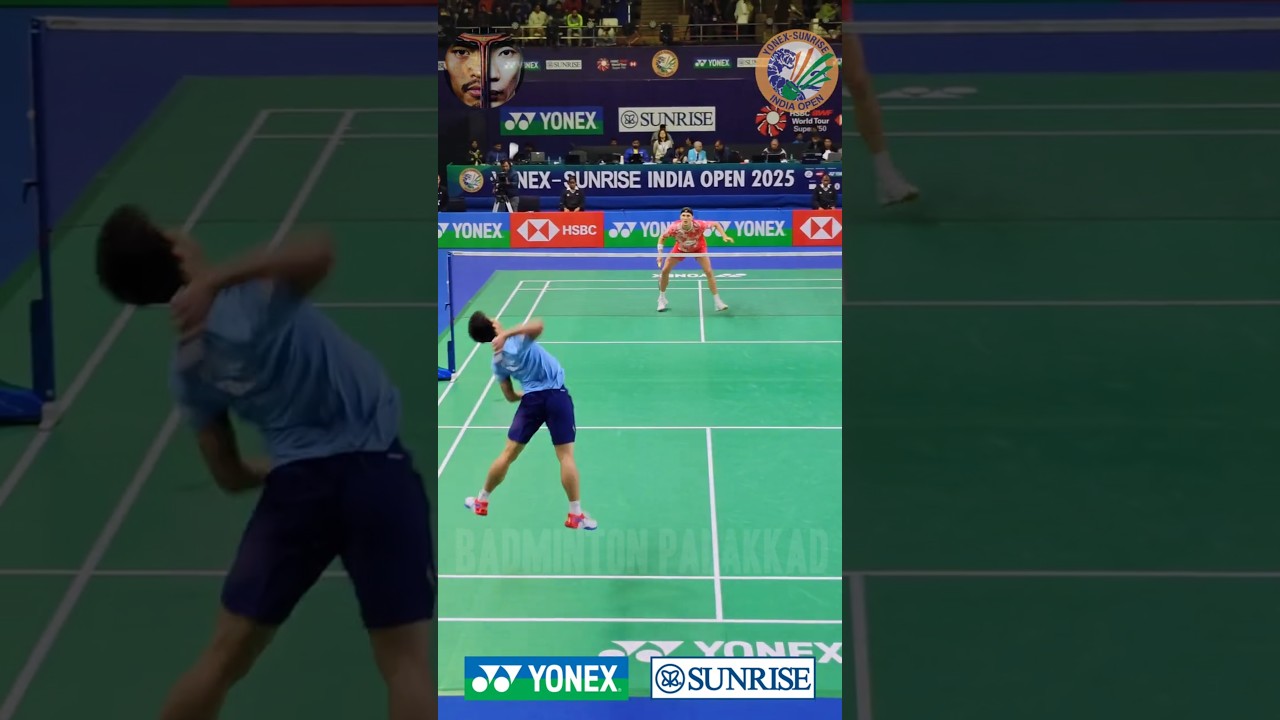 Loh Kean Yew's Flowing Footwork and Axelsen's Massive Smash🤯💥#badminton #lohkeanyew #axelsen