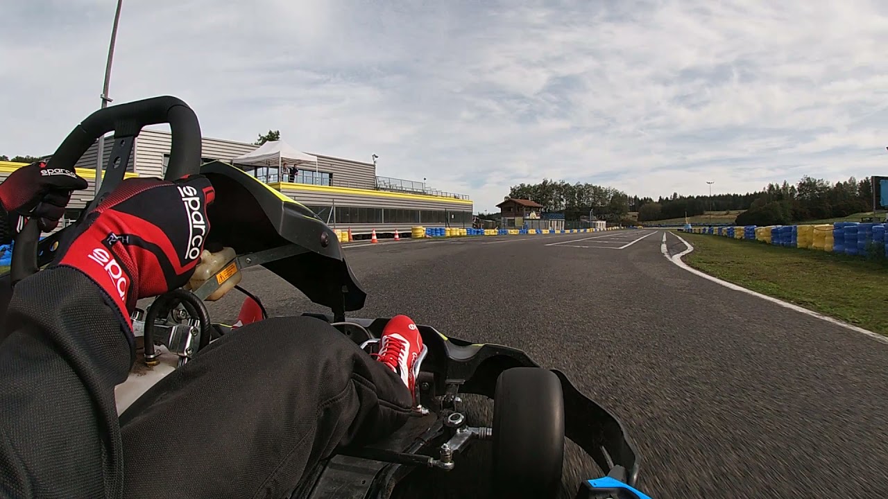 51.7 en Location Rotax au Karting de l'Enclos à Levier