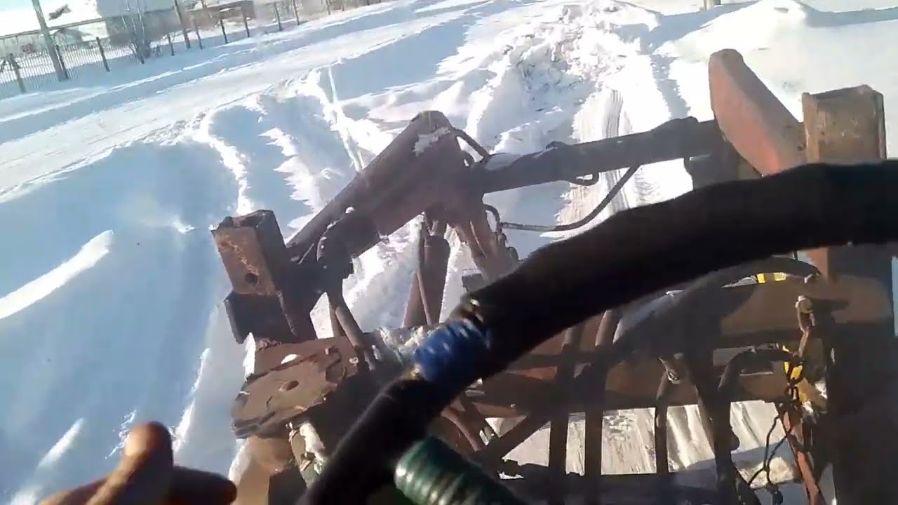 Трактор🚜 Т-16 чистит снег ❄17 февраля 2026 год Иркутская область Усть- Удинский район 