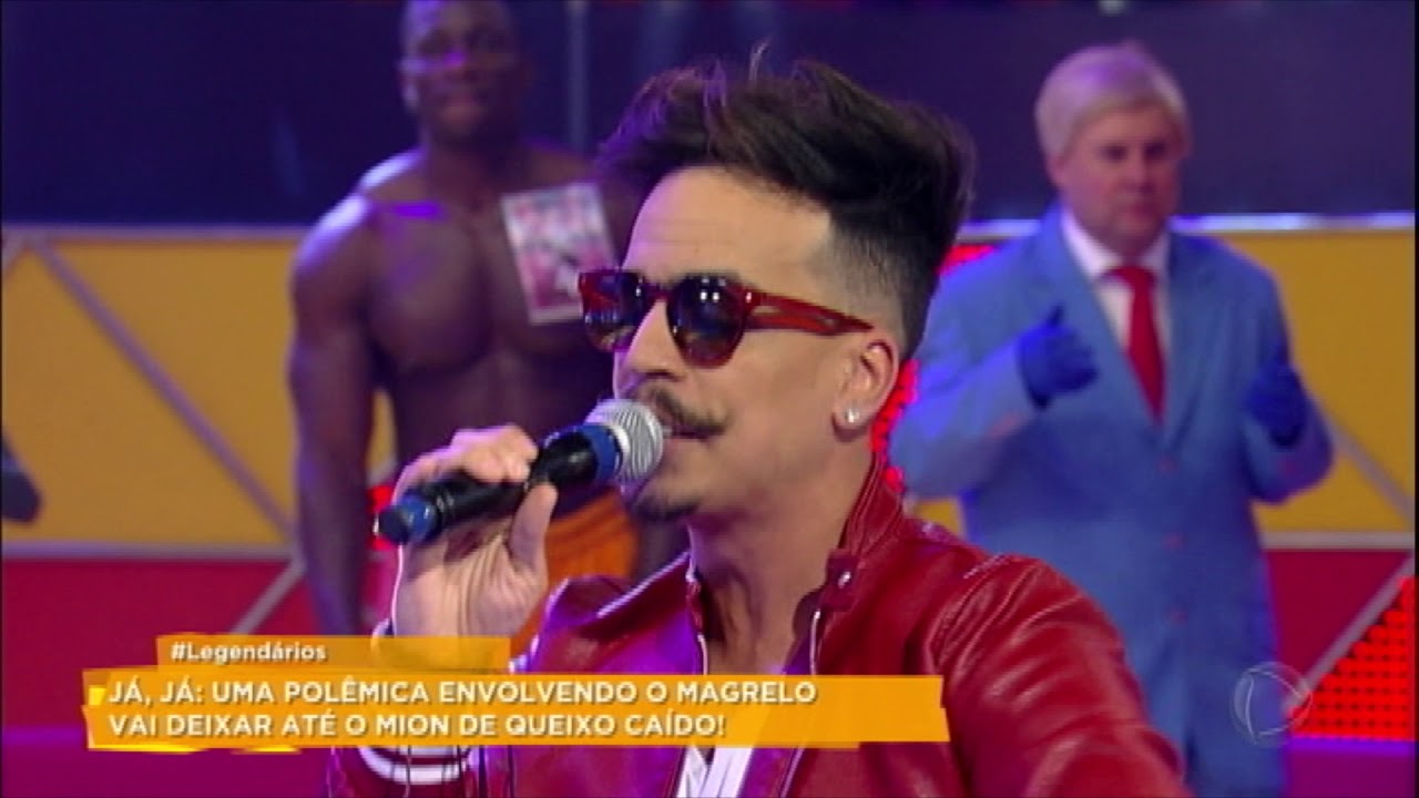 Zé Felipe e MC Menor cantam o hit 